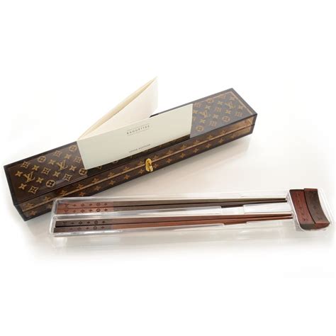 LOUIS VUITTON Rosewood Monogram Chopsticks VIP w Case 